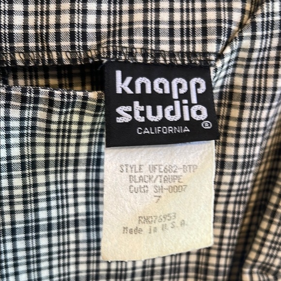 Gray and Black Sleeveless Square Neck Mini Dress - Picture 2 of 5